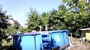 купаюсь в бассейне
