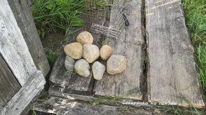 Камни для бани и работа с пилой.