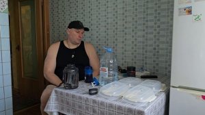 Я нашёл новую работу и теперь занимаюсь в старом тренажёрном зале DDX. Но уже не как тренер.