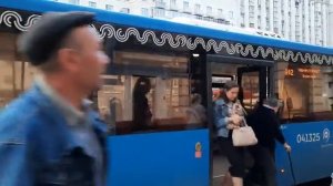 Автобус Лиаз-5292.65 следует по маршруту 012