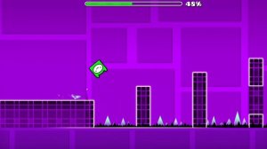 прохожу stereo madness на три золотых монеток