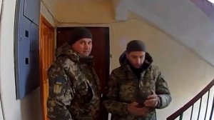 В Харькове МВД начало ночные рейды по квартирам военнообязанных