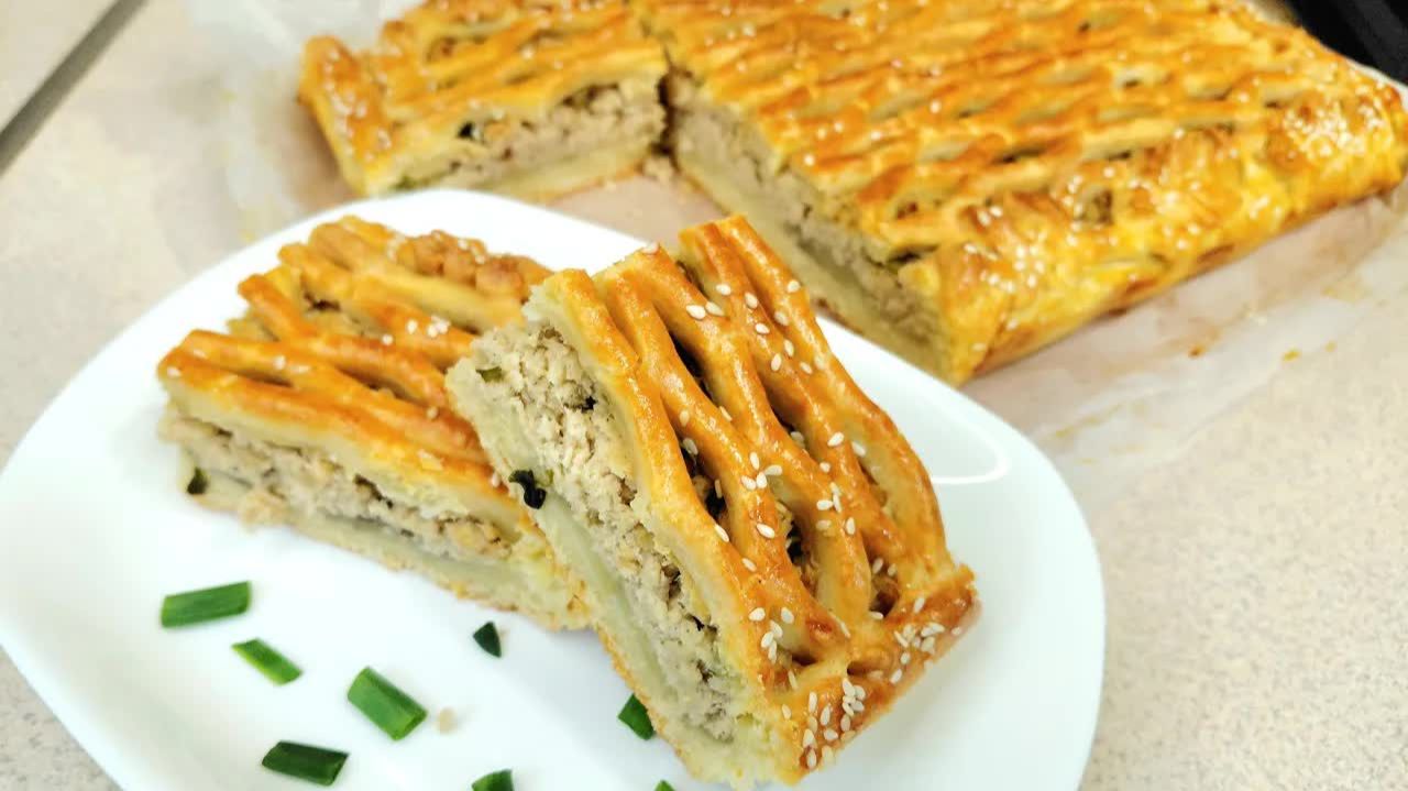 МЯСНОЙ ПИРОГ С КАРТОШКОЙ в духовке — много сочной начинки, мягкое тесто и румяная корочка.