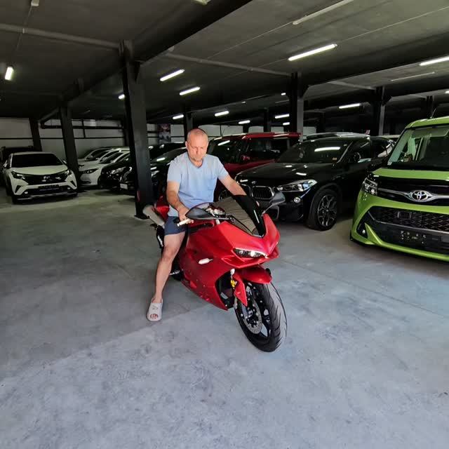 Ducati Panigale 2026года Создан буквально четыре недели назад Привезли заказчику!Было жалко отдавать