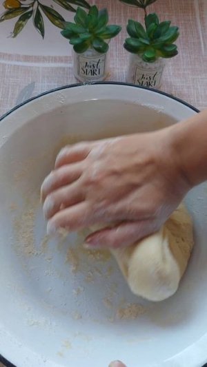 Вкусный,простой торт на сковороде со сгущёнкой и бананами