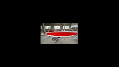 PHOENIX MARINE ПОКАЗАЛА ЛОДКУ RIO С ЦЕНТРАЛЬНОЙ КОНСОЛЬЮ
