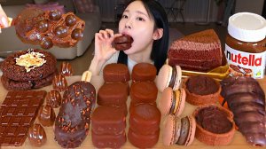 Мукбанг - шоколадные десерты - сладкий стол, десертный выпуск