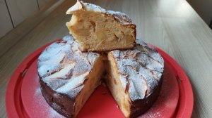 ЯБЛОЧНЫЙ ПИРОГ СО СГУЩЕНКОЙ-ОЧЕНЬ ПРОСТОЙ РЕЦЕПТ! Пирог с яблоками на скорую руку!