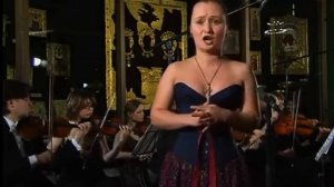 The 19-Year-Old Julia Lezhneva Amazes in Farinellis Son qual nave chagitata
