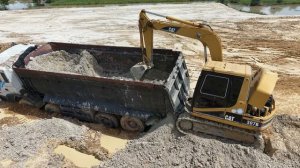 Incredible landfill! Dump 25ton Drive Back Uploading Landslide Overturned Rescue Bulldozer KOMATS’U…