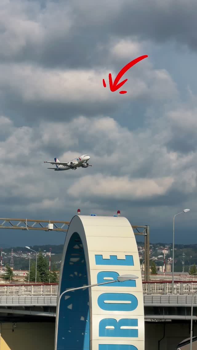 Адлер самолет на взлет