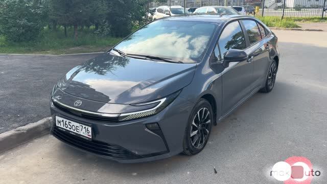 Обзор Toyota Corolla 2026