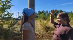 «Моя подруга не взлюбила новенькую🙁»