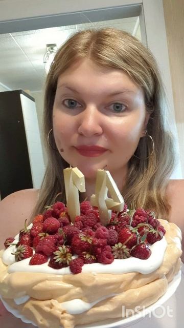 Камера зеркалит, мне давно уже не 14🤭😄