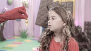 Настя ее  и друзья в супер  челлендже «Богатая vs Бедная Больница»