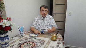 Женщина запуталась в гороховой ботве. Признаки глупых женщин после 60 лет. 12.08.2026