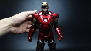ЖЕЛЕЗНЫЙ ЧЕЛОВЕК | МСТИТЕЛИ MARVEL | HOT TOYS | МАРК 7