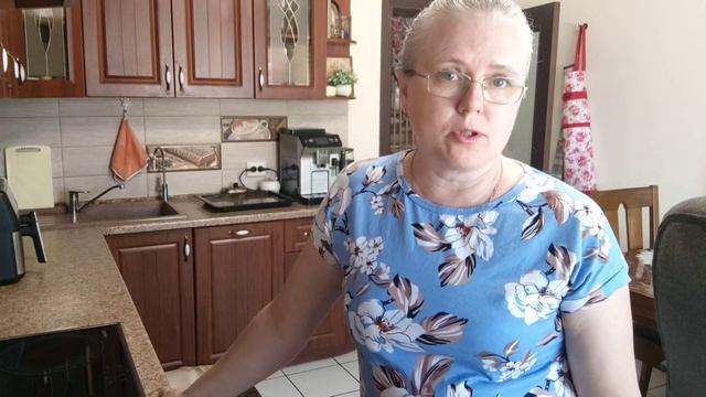 И в огороде, и на кухне! Вот и день заканчивается! Сломалась сушилка, приезжал мастер!