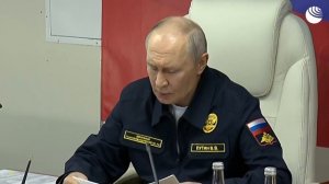 Россия не угрожает Японии, у Москвы нет к Токио никаких претензий, заявил Путин.