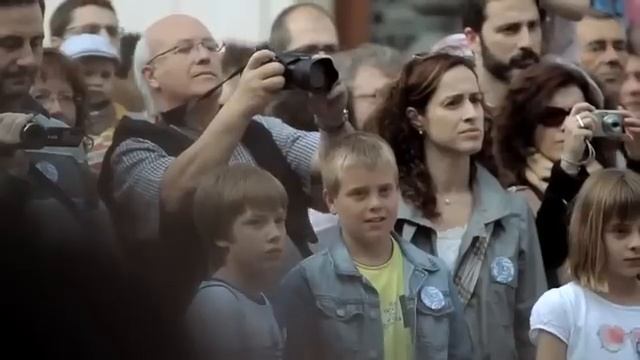 This Flash Mob Will Give You Chills (Started By One Girl)