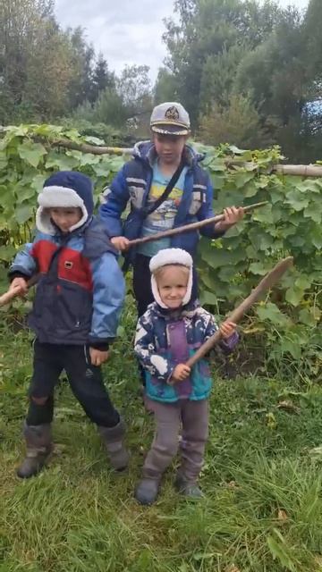 они говорят, у нас не деревенское лицо, да у меня я и есть деревня.