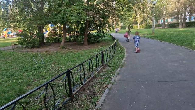 ВЕЧЕРНЯЯ ПРОГУЛКА С ДЕТЬМИ🤗🥰💋💕