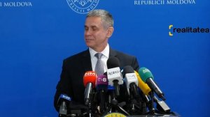 Глава Минобороны Молдовы Носатый сделал вид, что не знает русский язык