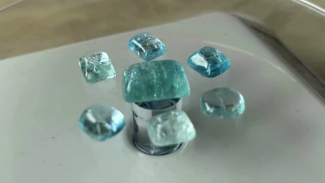 Комплект кабошонов аквамарина