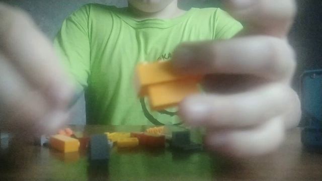 я зделал экскаватор из лего🚜 😃😃