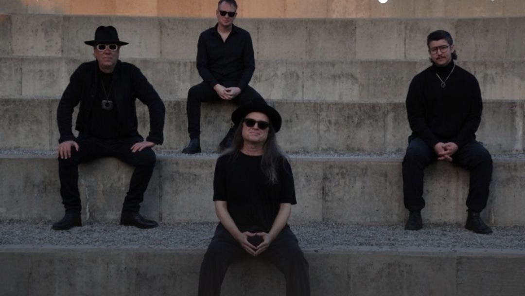 Violent Femmes - Gone Daddy Gone