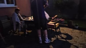 Накрыли стол пицца и пиво 🍺