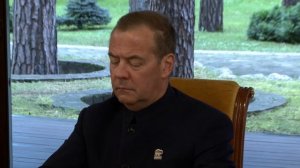 Председатель Единой России Дмитрий Медведев поддержал предложения в Народную программу Единой России