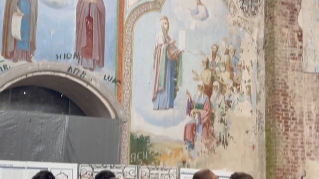 В Успенском соборе Артемиево-Веркольского монастыря