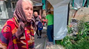 Из освобожденного Красноармейска в ДНР эвакуируют мирных жителей.