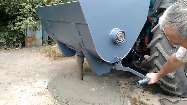 Ковш бетоносмесительный на трактор