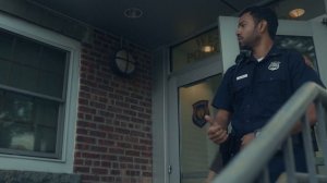 Друзья и соседи - 1 сезон, 7 серия (сериал, 2025) / Your Friends & Neighbors