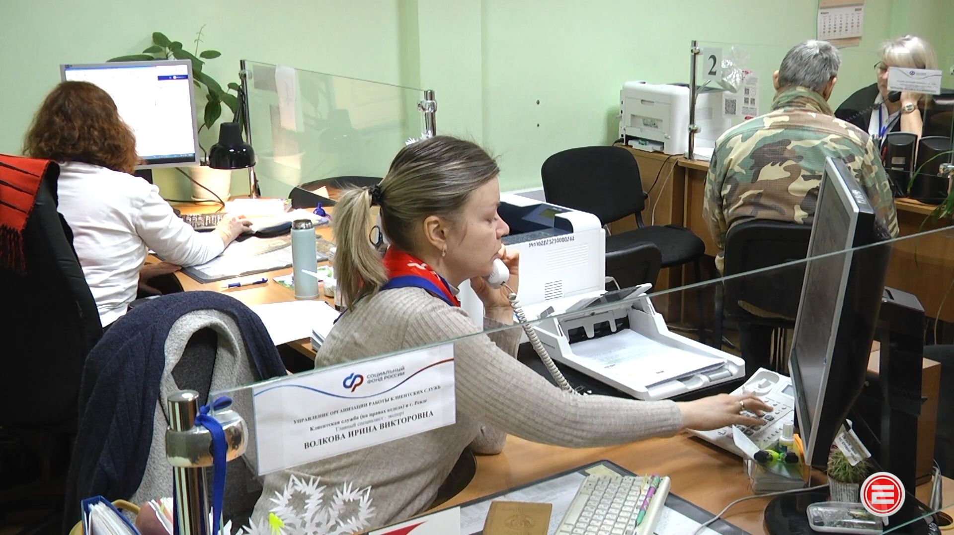 Работающие пенсионеры, готовьте кошельки. Соцфонд увеличивает выплаты