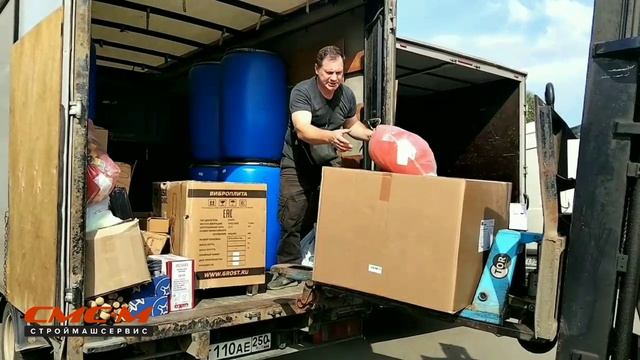Отгрузка виброплиты, бетоносмесителя и касок строительных в организацию ООО «ТоргСнаб»