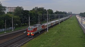 ЭП2Д-0288 «Рэкс» Раменское–Москва и ЭП2К-413 поезд №10 «Жигули» Москва–Самара