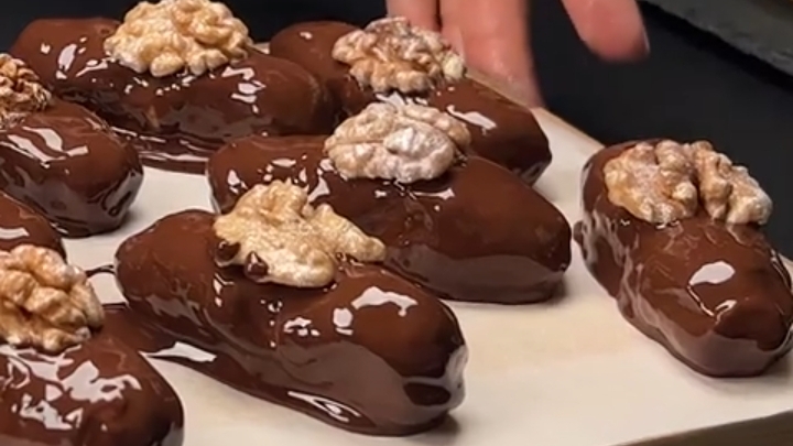 Самый вкусный ДЕСЕРТ из сгущенки и грецких орехов...🍫🌰😋