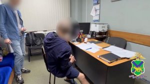 Во Владивостоке полицейские задержали подозреваемого в краже из магазина