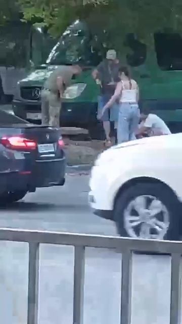 Доброго сранку, ми з Днiпропiтровську