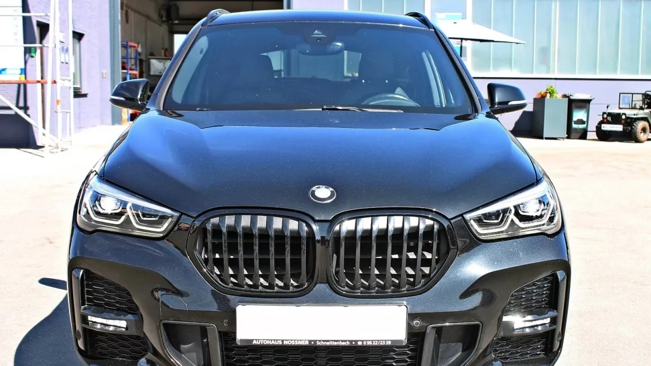 Предлагаем Вам BMW X1 XDrive 18d комплектация M Sport, 2022 года.