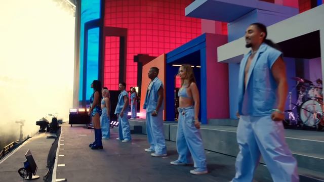 Becky G - ＂Shower＂ (Live Coachella 2023)