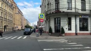 Огромная квартира на Петроградке