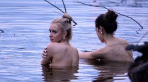 Поход под проливным дождем со славянскими ритуалами Приготовление пищи на костре в Летнюю ночь