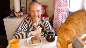 Завтрак с котями. Бутервроды. Молюсь попытка √3. Мукбанг. Обжор. Еда на камеру. Диета. Шизофрения.