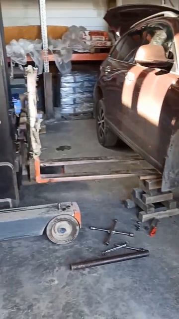 Замена стоек Zotye T600
