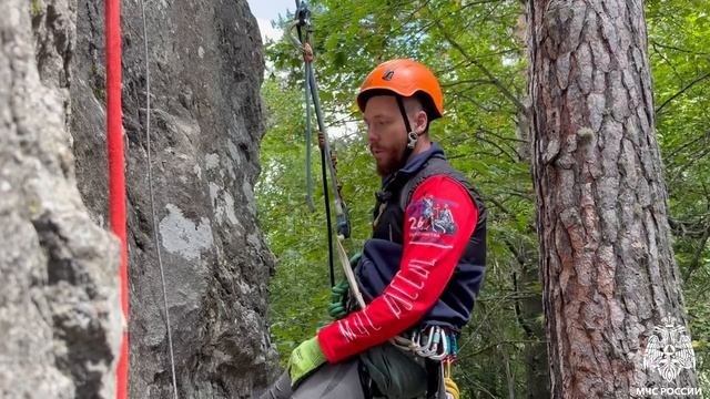 Мастерство спасения оттачивают спасатели в горах Северной Осетии