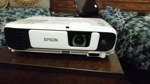 Обзор проектора Epson EB-X41 из Rozetka
